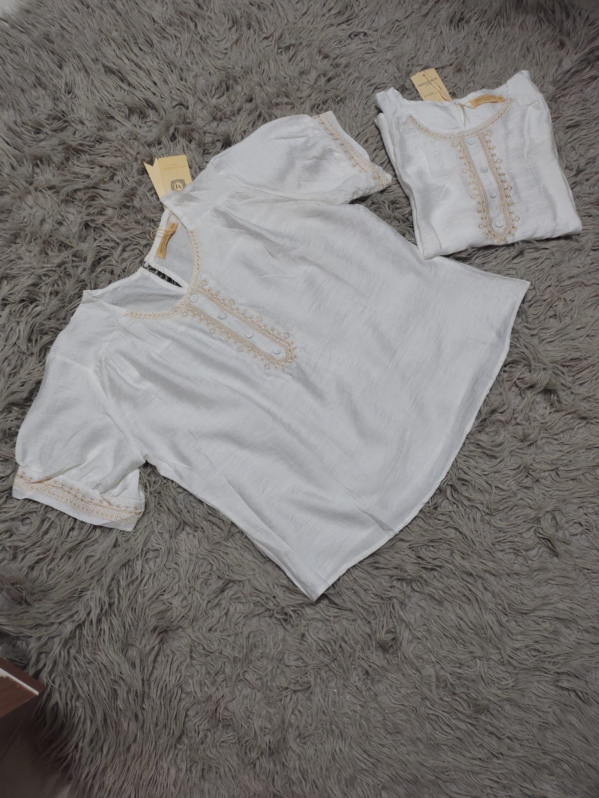Blusa bordada